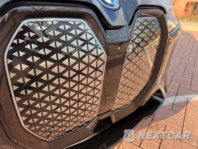 2023 BMW iX Sports Activity Vehicle xDrive50 - zdjęcie 7 z 33 - miniatura