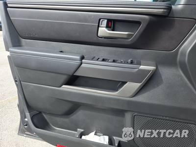 2024 Toyota Tundra SR5 Crew Cab Short Bed - zdjęcie 9 z 20 - miniatura