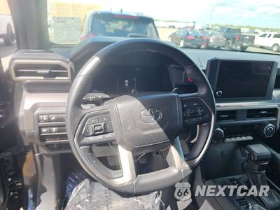 2024 Toyota Tacoma TRD Off-Road Crew Cab Medium Bed - zdjęcie 10 z 18 - miniatura