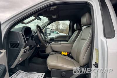 2021 Ford Super Duty F-550 Cab Chassis XL Regular Cab DRW - zdjęcie 25 z 47 - miniatura