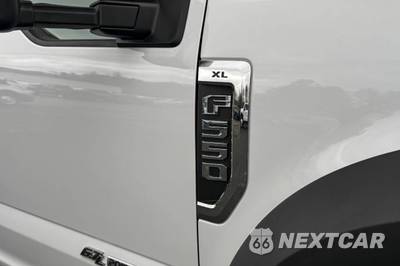 2021 Ford Super Duty F-550 Cab Chassis XL Regular Cab DRW - zdjęcie 10 z 47 - miniatura