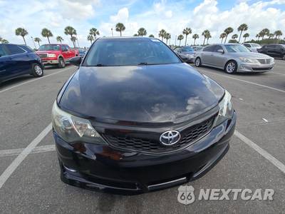 2014 Toyota Camry SE - zdjęcie 2 z 17 - miniatura