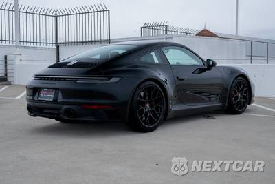 2023 Porsche 911 Carrera GTS - zdjęcie 13 z 30 - miniatura