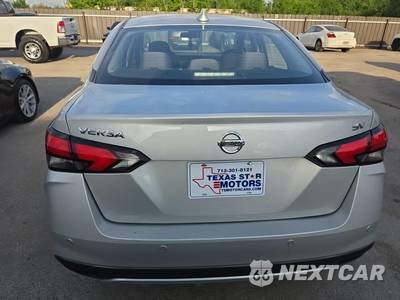 2021 Nissan Versa SV - zdjęcie 5 z 23 - miniatura