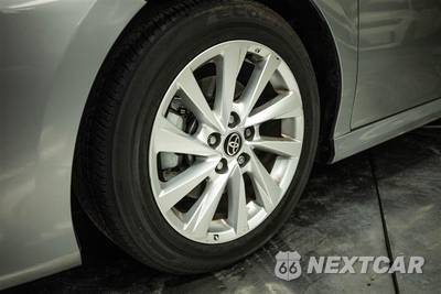 2023 Toyota Camry LE - zdjęcie 3 z 27 - miniatura