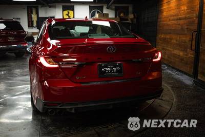 2025 Toyota Camry SE - zdjęcie 6 z 29 - miniatura