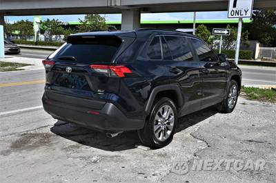 2025 Toyota RAV4 XLE Premium - zdjęcie 3 z 16 - miniatura