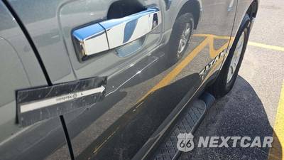 2017 Nissan TITAN SV Crew Cab Short Bed - zdjęcie 24 z 25 - miniatura