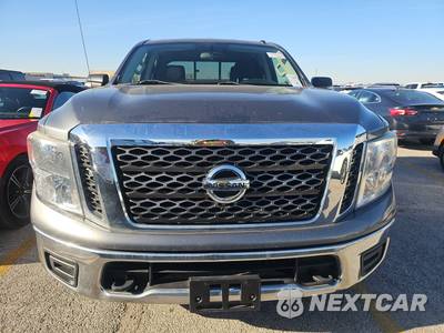 2017 Nissan TITAN SV Crew Cab Short Bed - zdjęcie 2 z 25 - miniatura