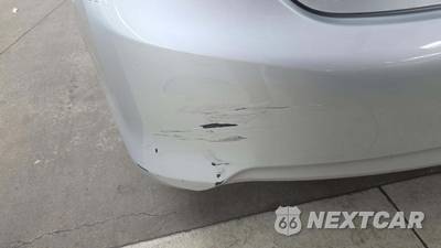 2013 Toyota Camry LE - zdjęcie 40 z 45 - miniatura
