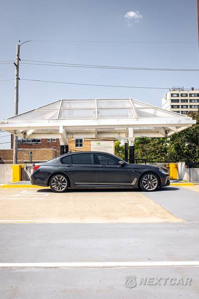 2018 BMW 7 Series Sedan M760i xDrive - zdjęcie 12 z 17 - miniatura