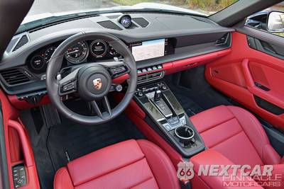 2023 Porsche 911 Carrera 4 GTS Cabriolet - zdjęcie 12 z 27 - miniatura