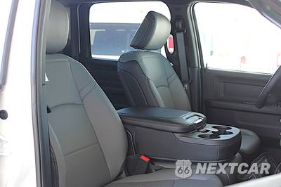 2026 Ram 3500 Tradesman Crew Cab Long Bed - zdjęcie 16 z 46 - miniatura
