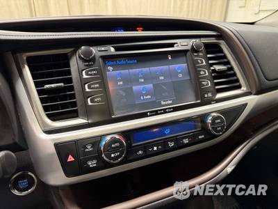 2018 Toyota Highlander XLE - zdjęcie 11 z 20 - miniatura