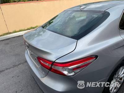 2019 Toyota Camry LE - zdjęcie 11 z 21 - miniatura