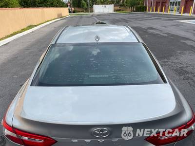 2019 Toyota Camry LE - zdjęcie 12 z 21 - miniatura