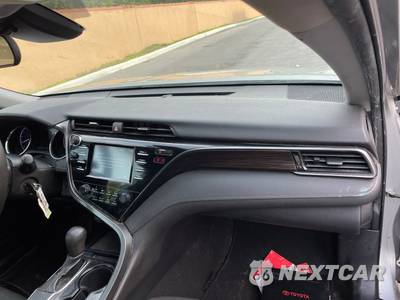 2019 Toyota Camry LE - zdjęcie 16 z 21 - miniatura