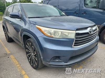 2016 Toyota Highlander LE - zdjęcie 5 z 9 - miniatura