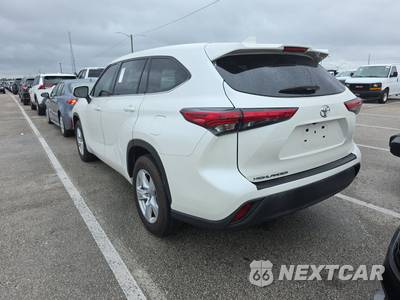 2021 Toyota Highlander L - zdjęcie 6 z 18 - miniatura
