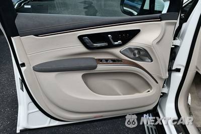 2023 Mercedes-Benz EQS 450+ SUV - zdjęcie 11 z 50 - miniatura