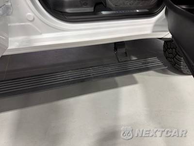 2025 Ram 1500 Limited Crew Cab Short Bed - zdjęcie 10 z 20 - miniatura