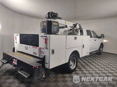 2024 Ram 3500 Cab Chassis Tradesman Crew Cab DRW - zdjęcie 9 z 21 - miniatura
