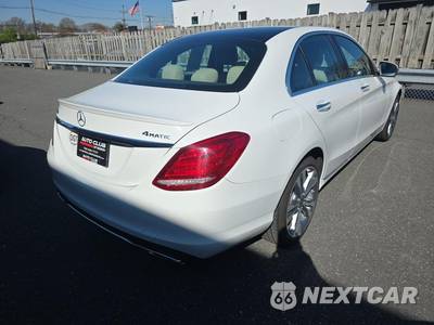 2018 Mercedes-Benz C 300 4MATIC Sedan - zdjęcie 4 z 22 - miniatura