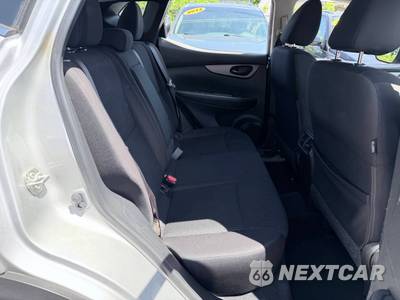 2019 Nissan Rogue Sport S - zdjęcie 11 z 16 - miniatura