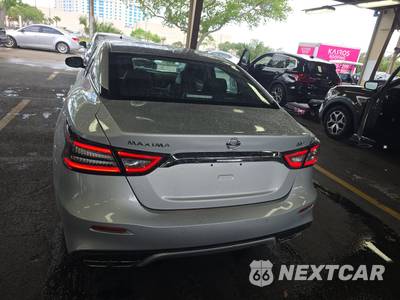 2020 Nissan Maxima SV - zdjęcie 5 z 18 - miniatura