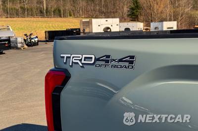 2024 Toyota Tundra SR5 Crew Cab Medium Bed - zdjęcie 16 z 42 - miniatura