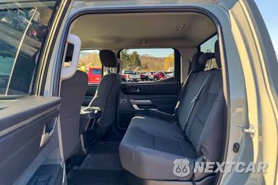 2024 Toyota Tundra SR5 Crew Cab Medium Bed - zdjęcie 20 z 42 - miniatura