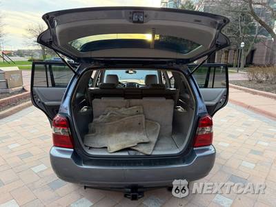 2005 Toyota Highlander Limited w/3rd Row - zdjęcie 12 z 86 - miniatura