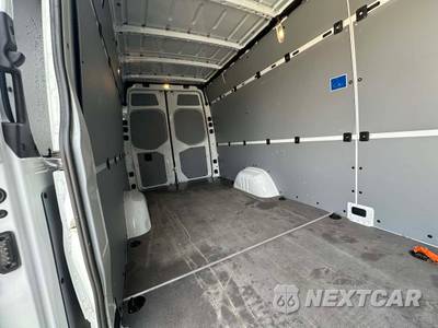 2024 Mercedes-Benz Sprinter 2500 Cargo Van High Roof 170.0" WB - zdjęcie 21 z 30 - miniatura