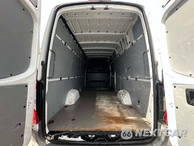 2021 Mercedes-Benz Sprinter 2500 Cargo Van High Roof 170.0" WB - zdjęcie 17 z 30 - miniatura