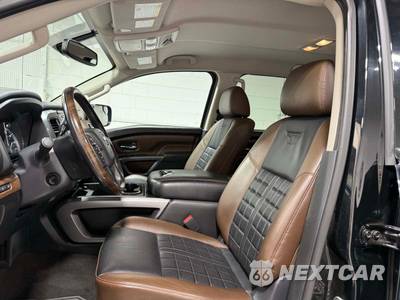 2018 Nissan TITAN Platinum Reserve Crew Cab Short Bed - zdjęcie 14 z 20 - miniatura