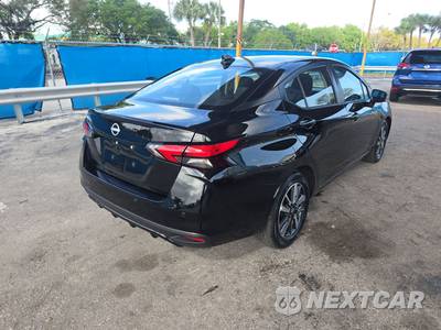 2025 Nissan Versa SV - zdjęcie 4 z 20 - miniatura