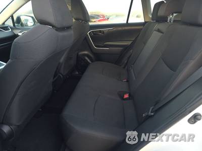 2019 Toyota RAV4 LE - zdjęcie 13 z 27 - miniatura
