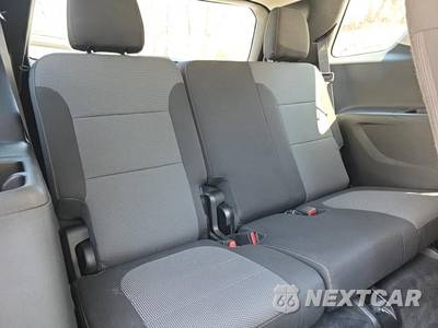 2019 Chevrolet Traverse LS 1FL - zdjęcie 17 z 24 - miniatura