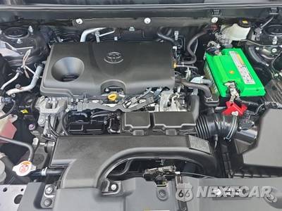 2021 Toyota RAV4 XLE - zdjęcie 18 z 21 - miniatura