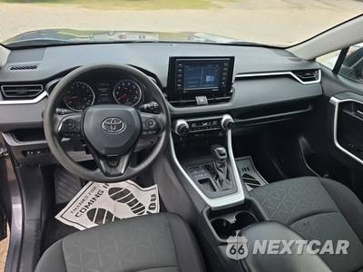 2021 Toyota RAV4 XLE - zdjęcie 14 z 21 - miniatura