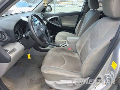 2010 Toyota RAV4 - zdjęcie 7 z 18 - miniatura