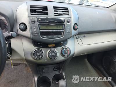 2010 Toyota RAV4 - zdjęcie 11 z 18 - miniatura