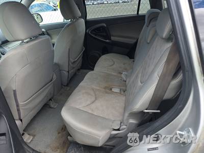2010 Toyota RAV4 - zdjęcie 13 z 18 - miniatura