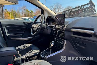 2020 Ford EcoSport SES - zdjęcie 13 z 42 - miniatura