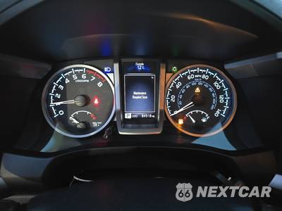 2017 Toyota Tacoma SR5 Crew Cab Medium Bed - zdjęcie 12 z 32 - miniatura