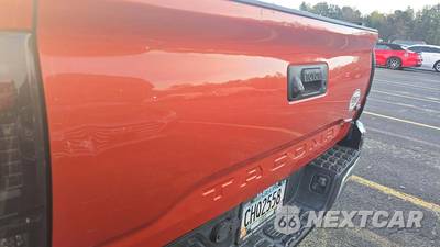 2017 Toyota Tacoma SR5 Crew Cab Medium Bed - zdjęcie 24 z 32 - miniatura