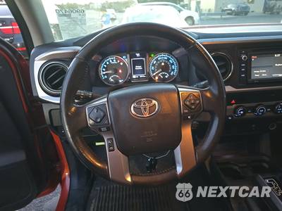 2017 Toyota Tacoma SR5 Crew Cab Medium Bed - zdjęcie 10 z 32 - miniatura
