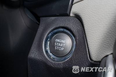2025 Toyota RAV4 XLE - zdjęcie 33 z 43 - miniatura