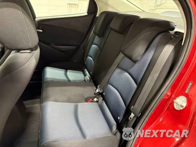 2017 Toyota Yaris iA Sedan - zdjęcie 19 z 20 - miniatura