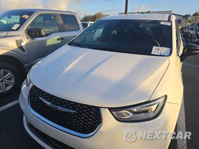 2026 Chrysler Pacifica Select 121.6" WB - zdjęcie 2 z 18 - miniatura